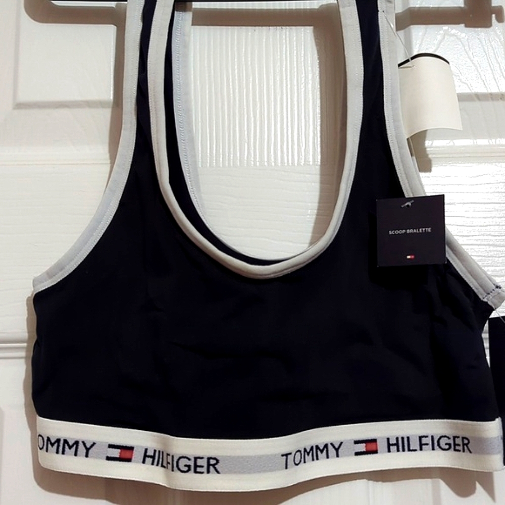 Tommy Hilfiger Navy and White Scoop Sports Bra. NWT.  Size S